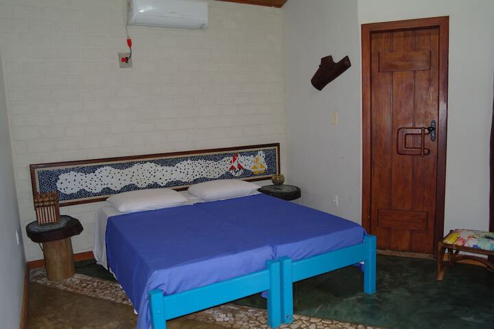 Room 6 of 31