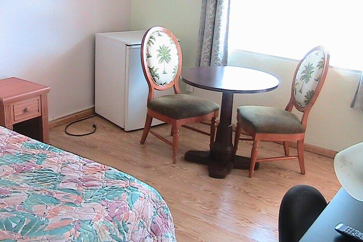 Room 9 of 32