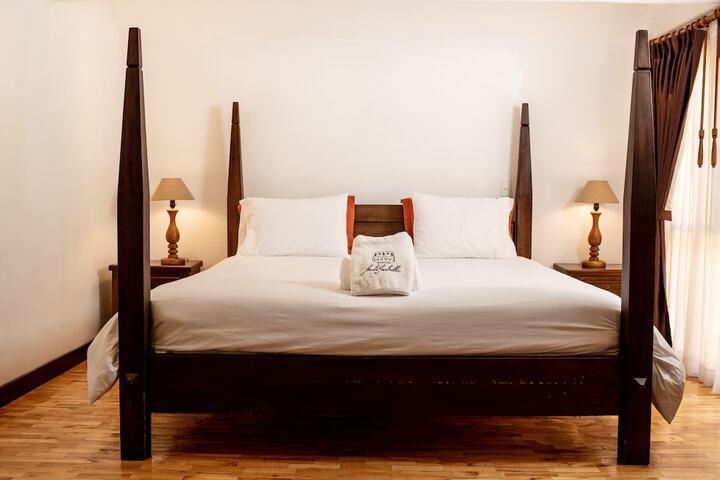 Room 12 of 81