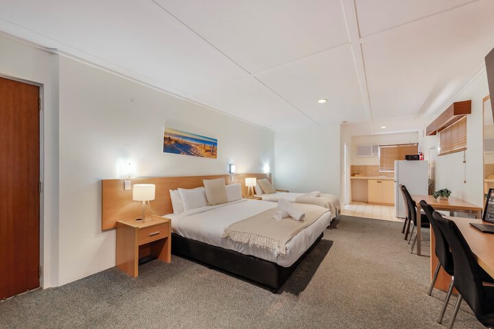 Room 48 of 68