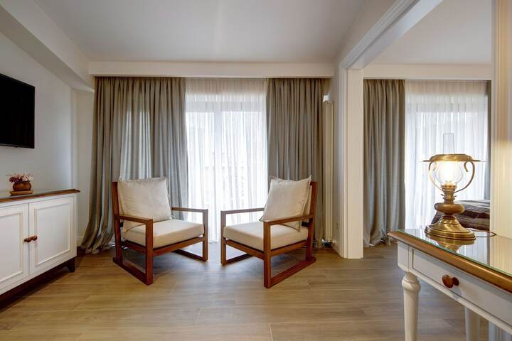 Room 12 of 47