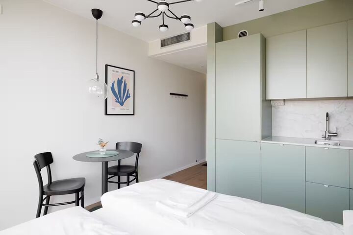 Room 50 of 162