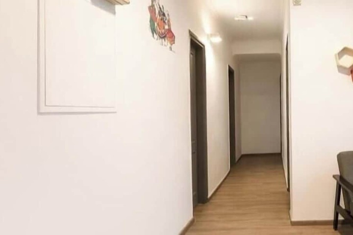 Room 22 of 27