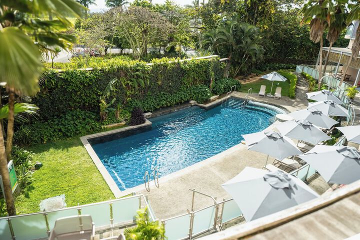 Pool 33 of 147