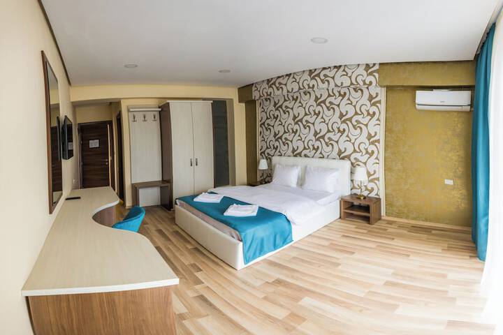 Room 41 of 67