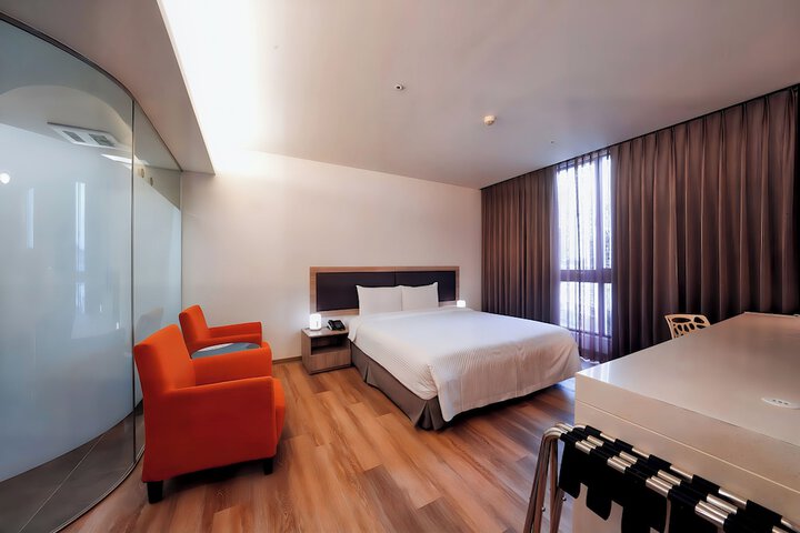 Room 60 of 155