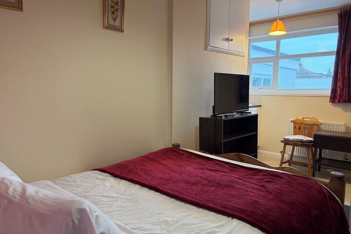 Room 16 of 73