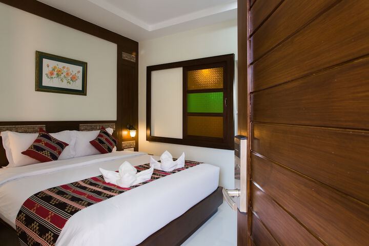 Room 18 of 49