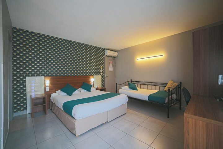 Room 9 of 59