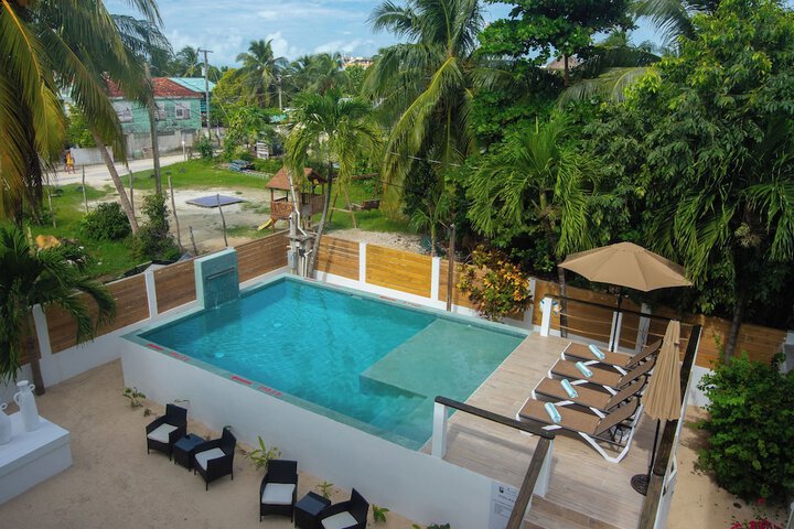 Pool 103 of 149