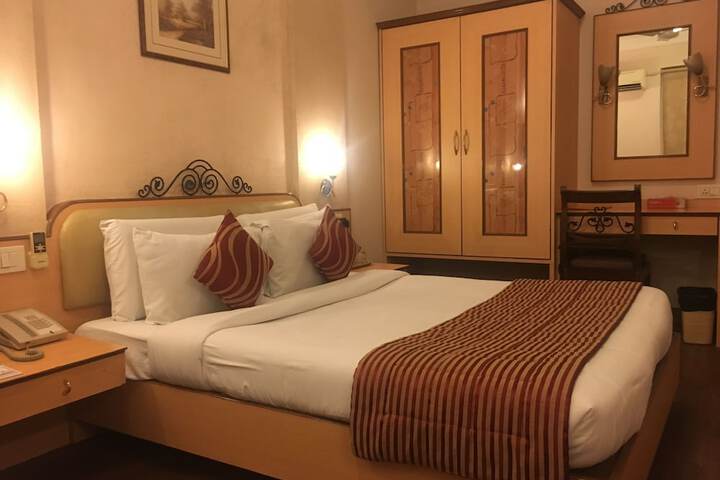 Room 7 of 41