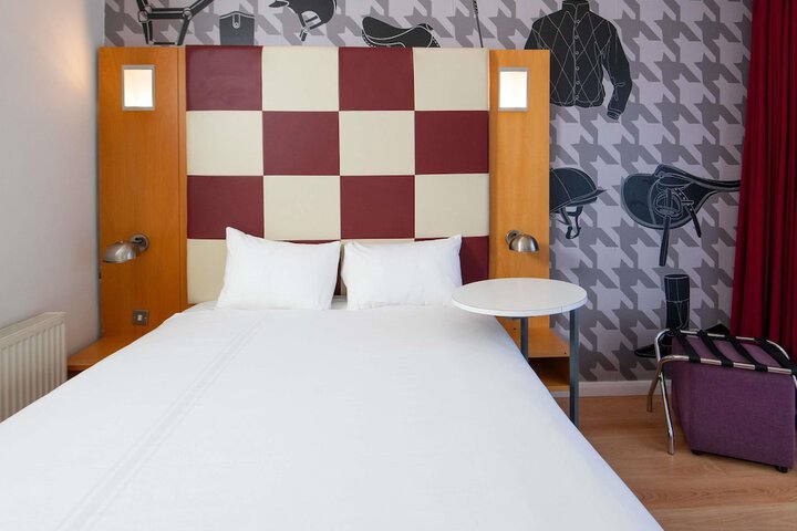 Room 20 of 72