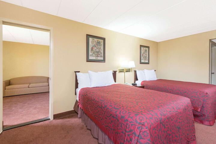 1 King Bed (9 of 10)