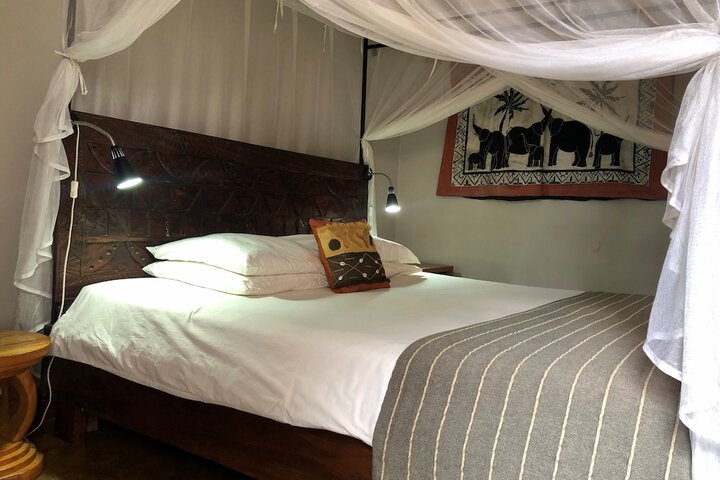 Room 6 of 38