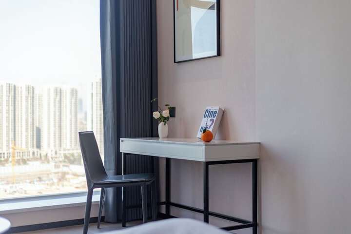 Room 34 of 60