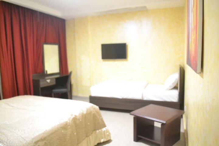 Room 6 of 59