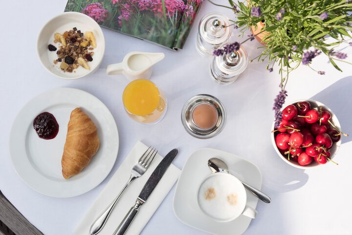 Breakfast/Coffee Service 85 of 99