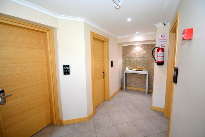 Ballroom/Hall 97 of 110