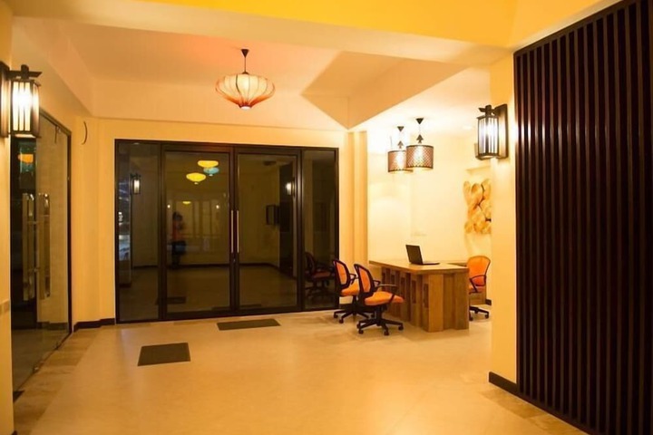 Concierge desk