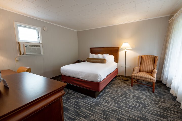Room 63 of 549