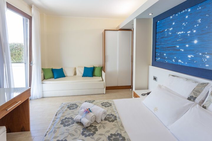 Room 3 of 51