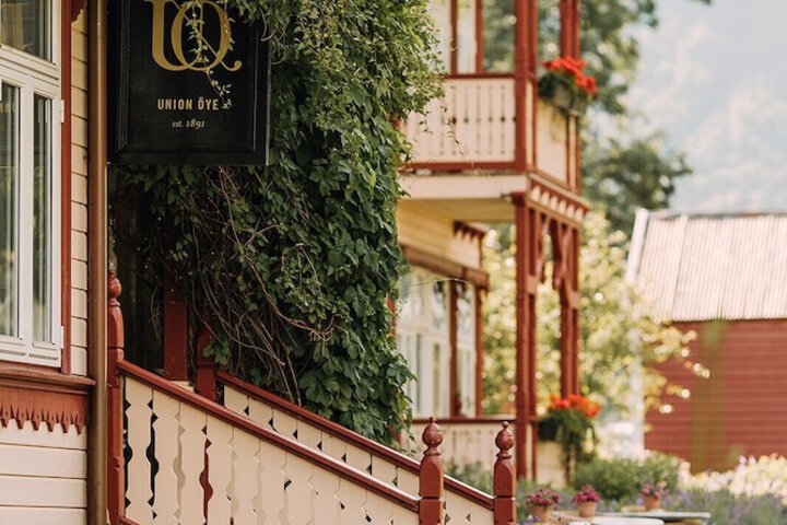 Hotel 152 of 159