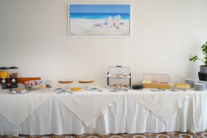 Dining 69 of 85