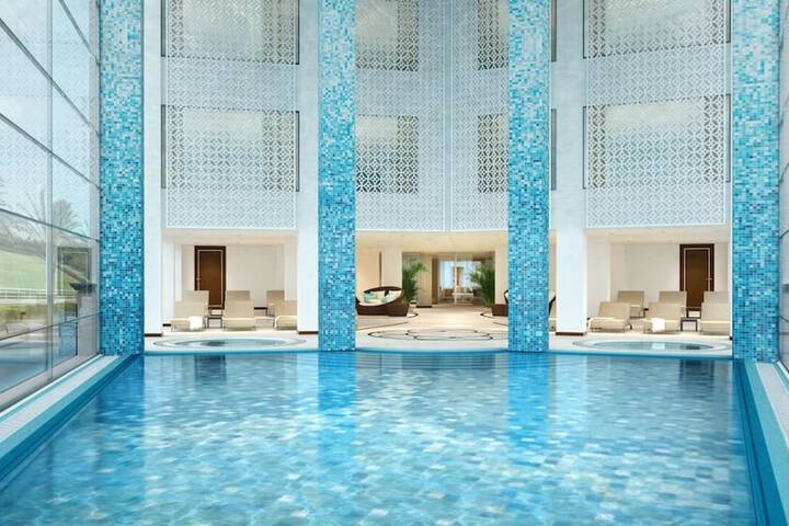Pool 62 of 102