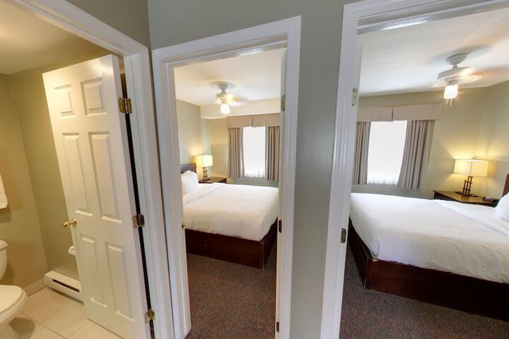 Room 5 of 78
