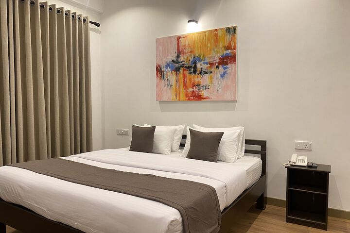 Room 8 of 29