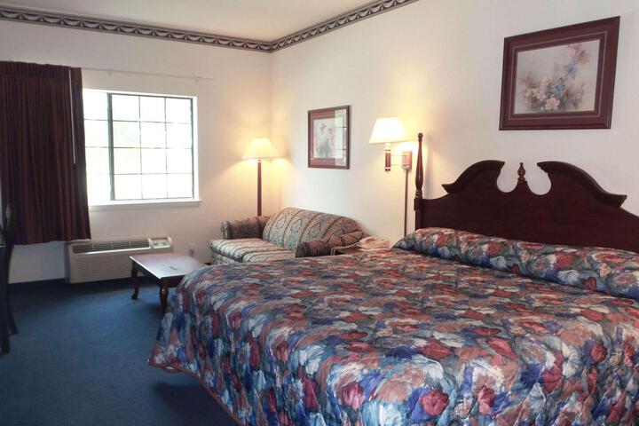 1 King Bed (1 of 3)