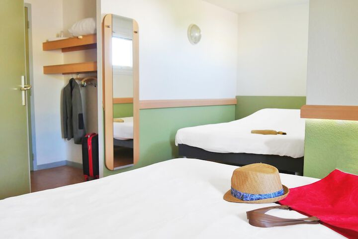 Room 20 of 61