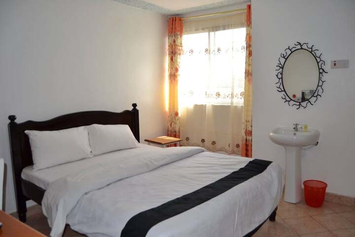 Room 15 of 31