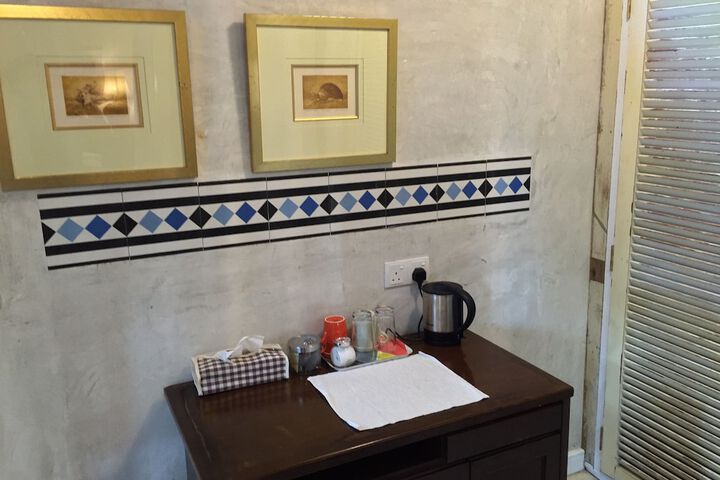 Room 12 of 62