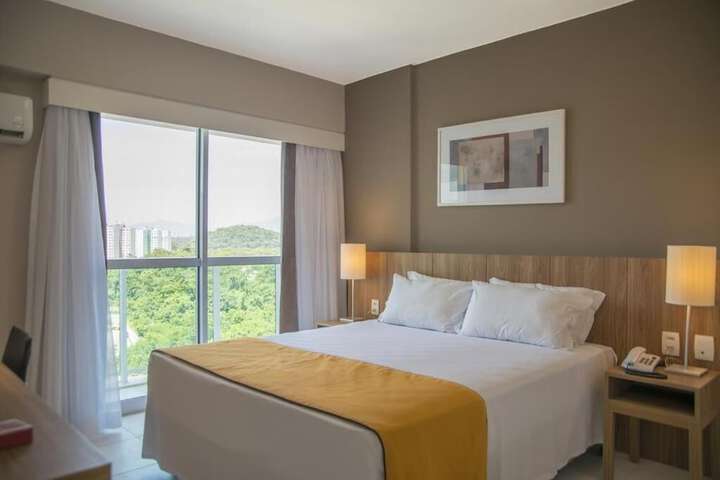 Room 6 of 41
