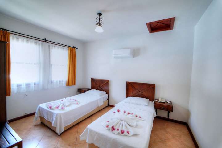 Room 5 of 51
