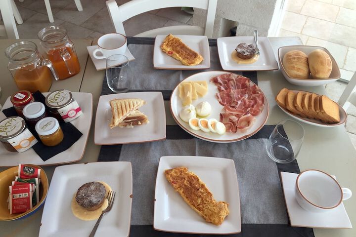 Breakfast/Coffee Service 44 of 56