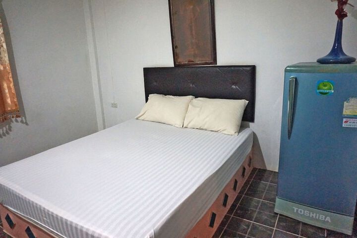 Room 10 of 19
