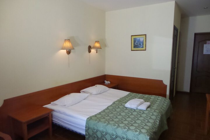 Room 13 of 39