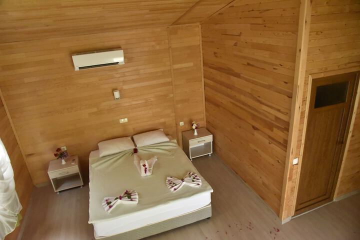 Room 5 of 26