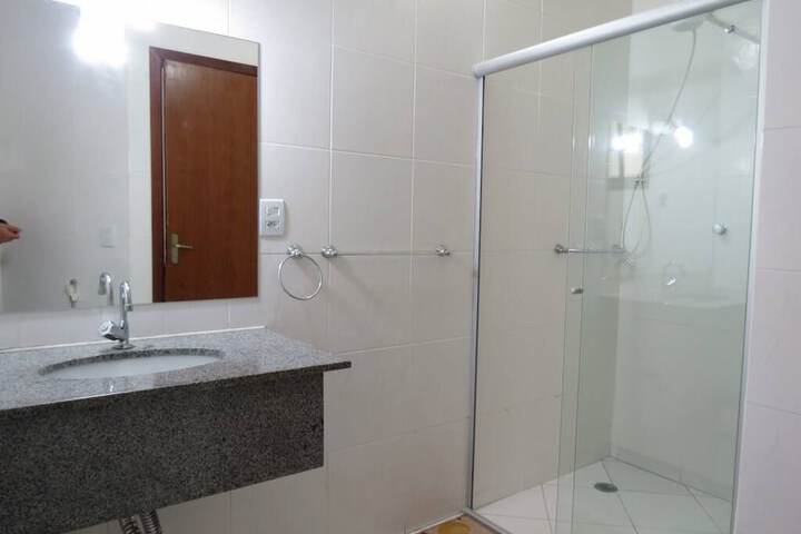 Room 5 of 12