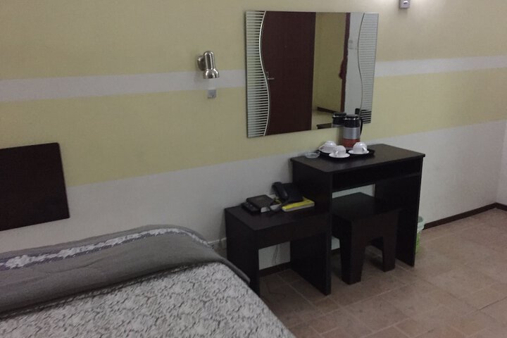 Room 13 of 41