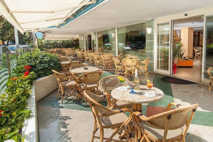 Terrace/Patio 17 of 20