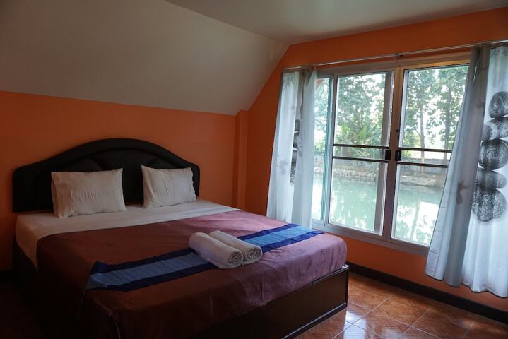 Room 12 of 56