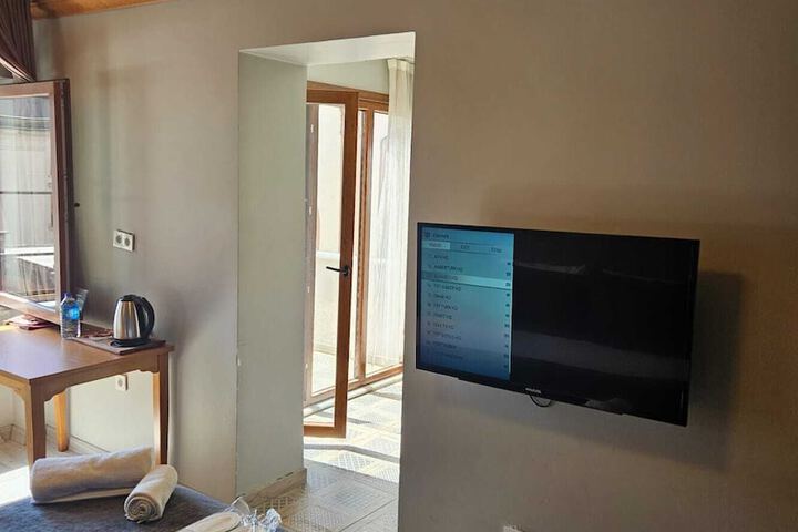 Room 48 of 204