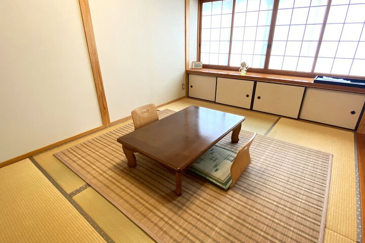 Room 22 of 76