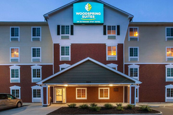 WoodSpring Suites Richmond West I-64 in Richmond, VA