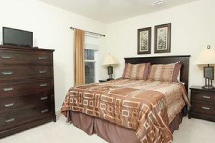 Room 9 of 21