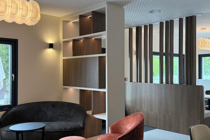 Room 9 of 21