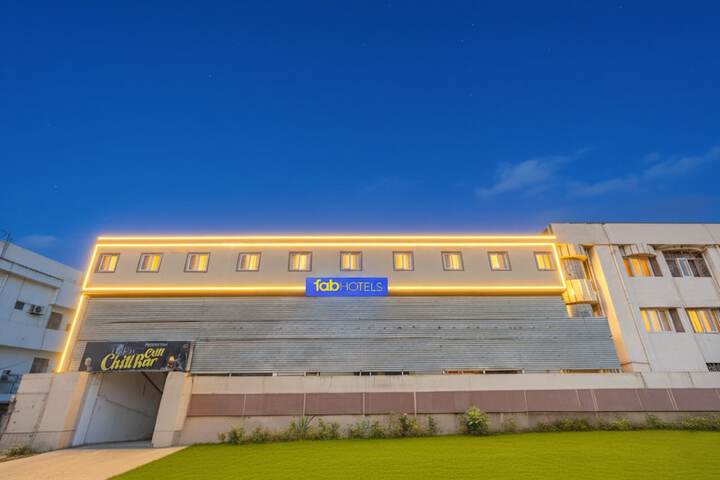 Fabhotel Maruthi